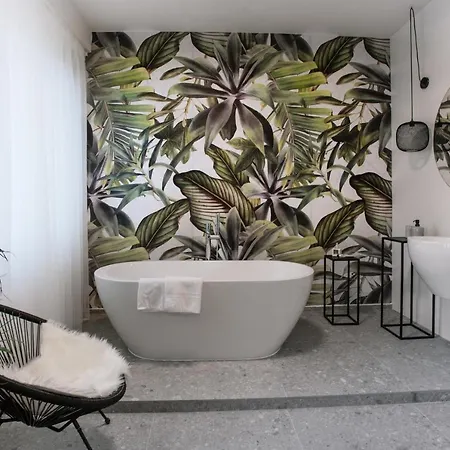 Great Chill Boutique #11 By Goodnite Cz