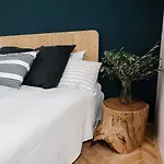 Great Chill Boutique #11 By Goodnite Cz *