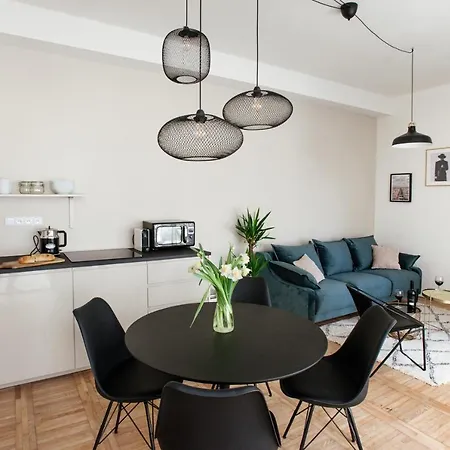 Great Chill Boutique #11 By Goodnite Cz * Brno