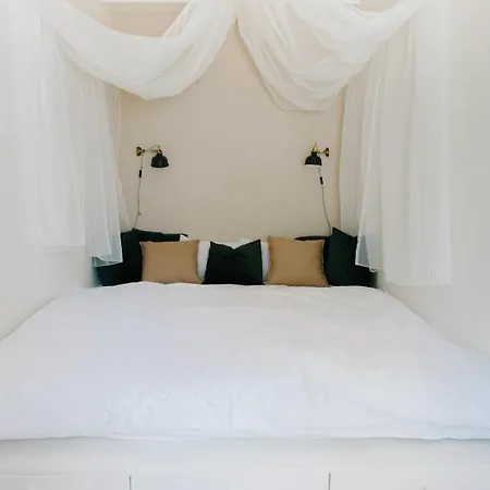 아파트 Great Chill Boutique #11 By Goodnite Cz *